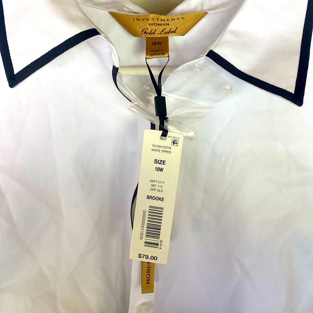 Investments Woman Gold label 18W white long sleeves brand new with tags shirt